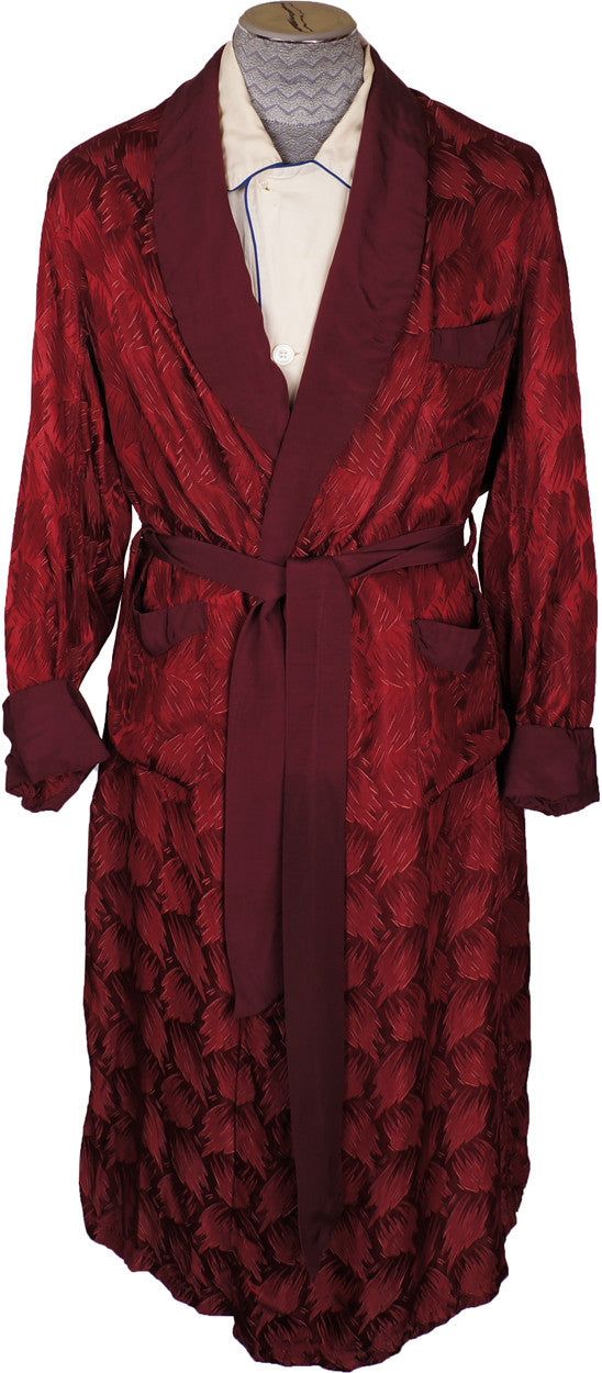 Vintage 50s Mens Dressing Gown Red Satin Leaf Pattern Lounging Robe Si Poppy's Vintage Clothing Vintage 50s Mens Dressing Gown Red Satin Leaf Pattern Lounging Robe Si Poppy's Vintage Clothing
