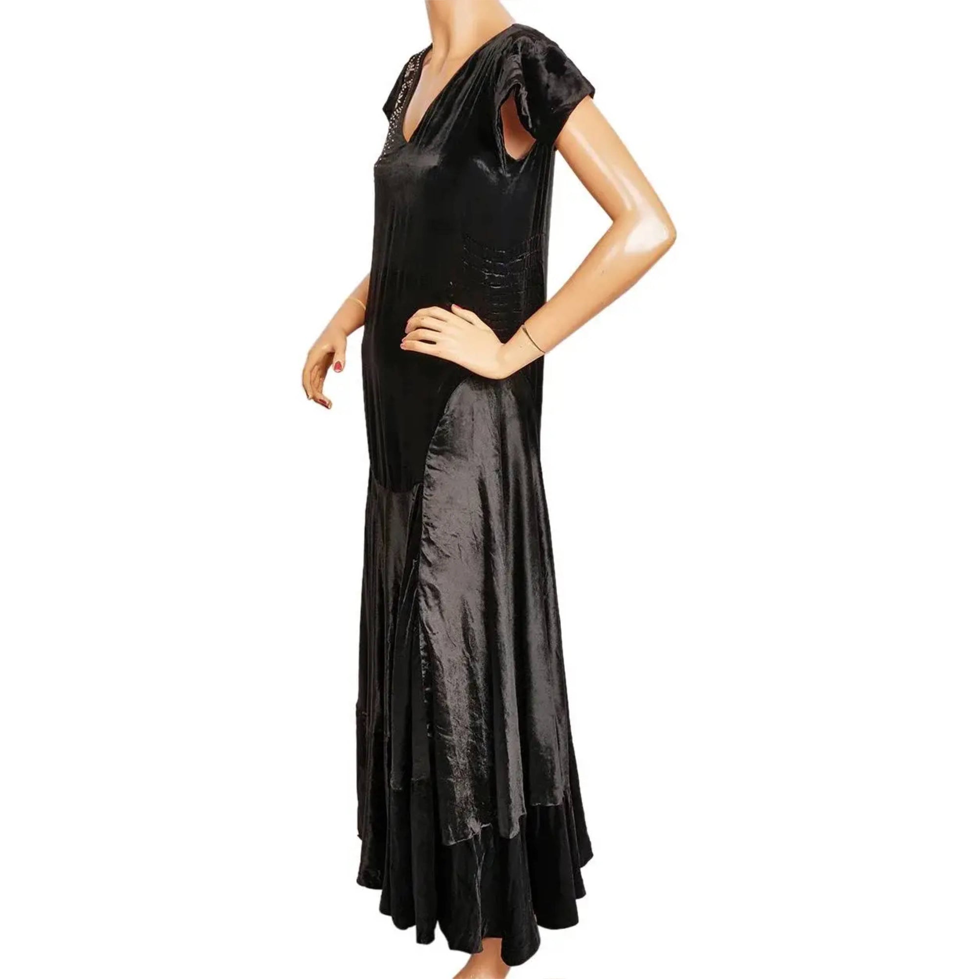 Vintage 1920s Black Panne Velvet Evening Gown Formal Dress Size M Vintage 1920s Black Panne Velvet Evening Gown Formal Dress Size M