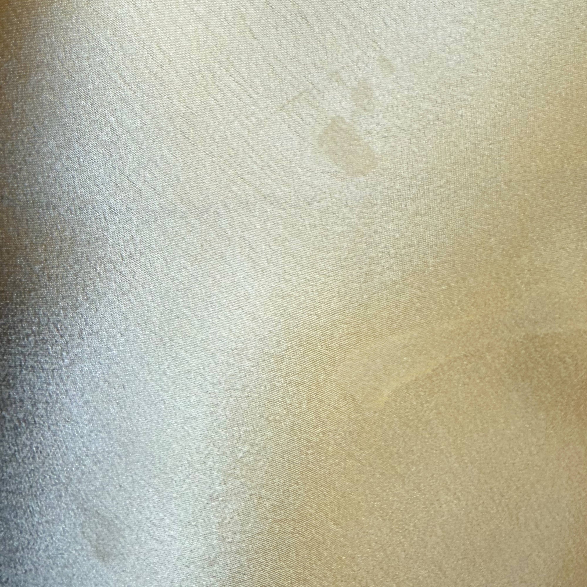 stains on centre skirt