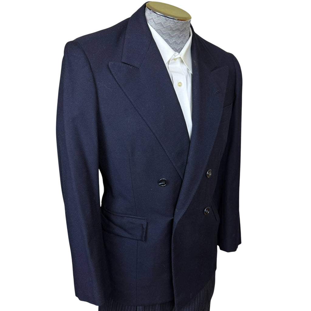 side view of vintage 1940s double breasted suit jacket
