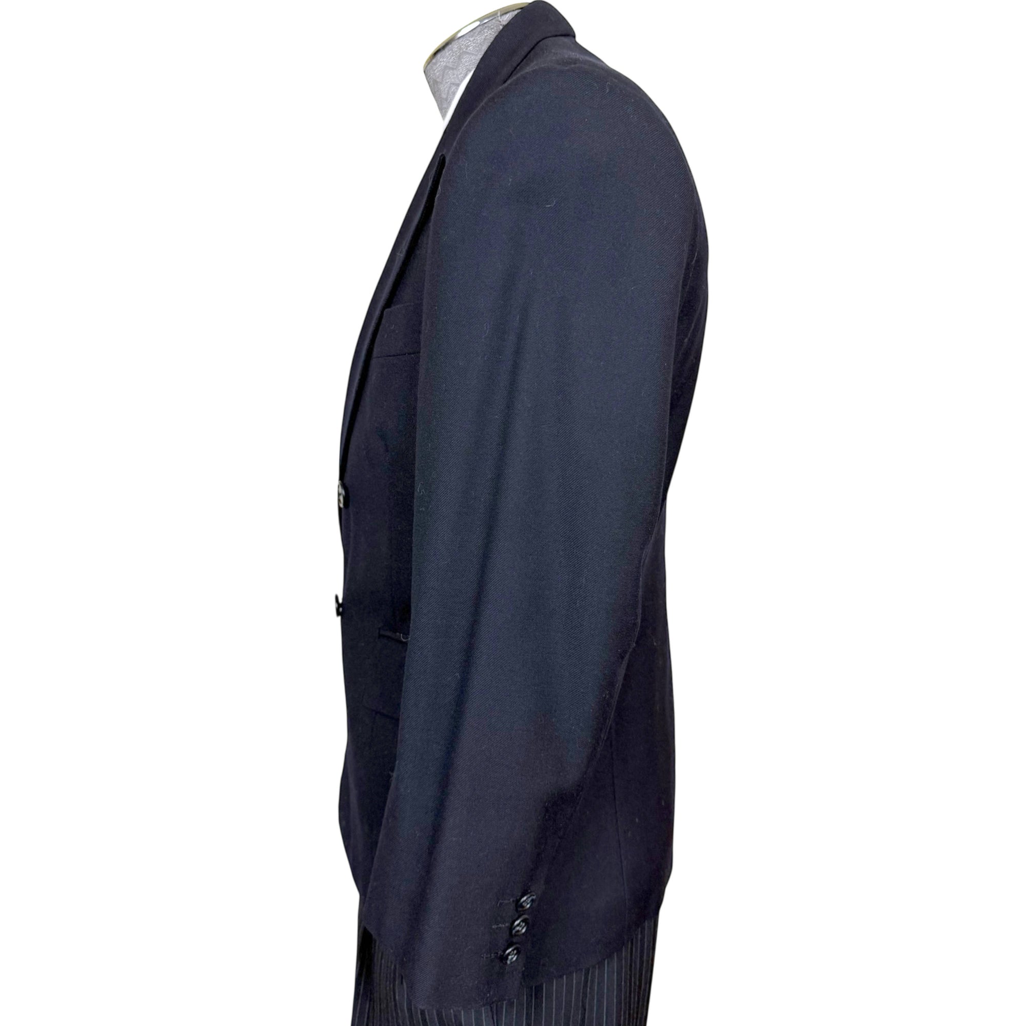 side view of vintage 1940s double breasted blazer