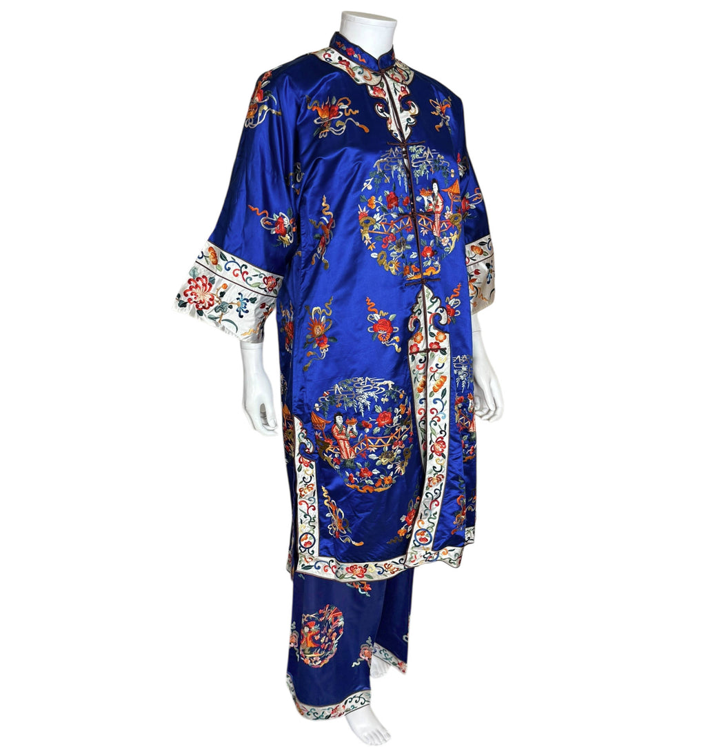 Vintage Chinese Pyjama and Robe Set Pure Silk Embroidered