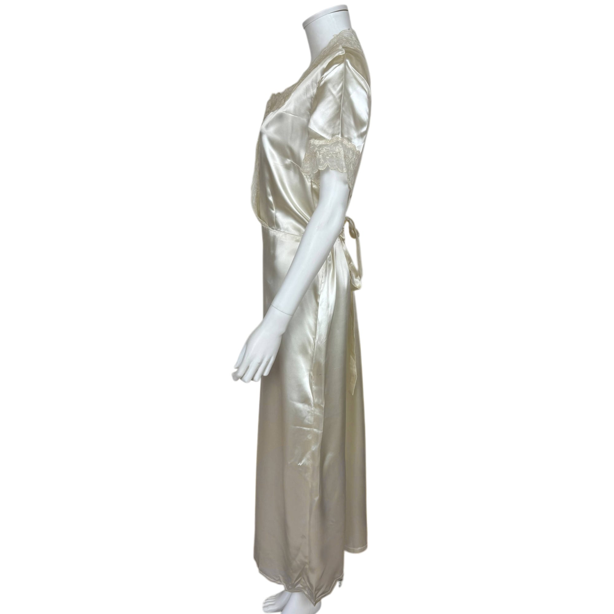 Vintage 1940s Satin Nightie with Lace Trim Nightgown Size L