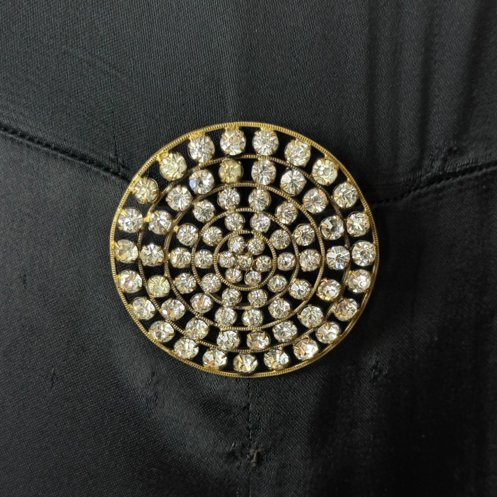 Vintage 1930s Evening Gown in Satin and Netted Lace Size L