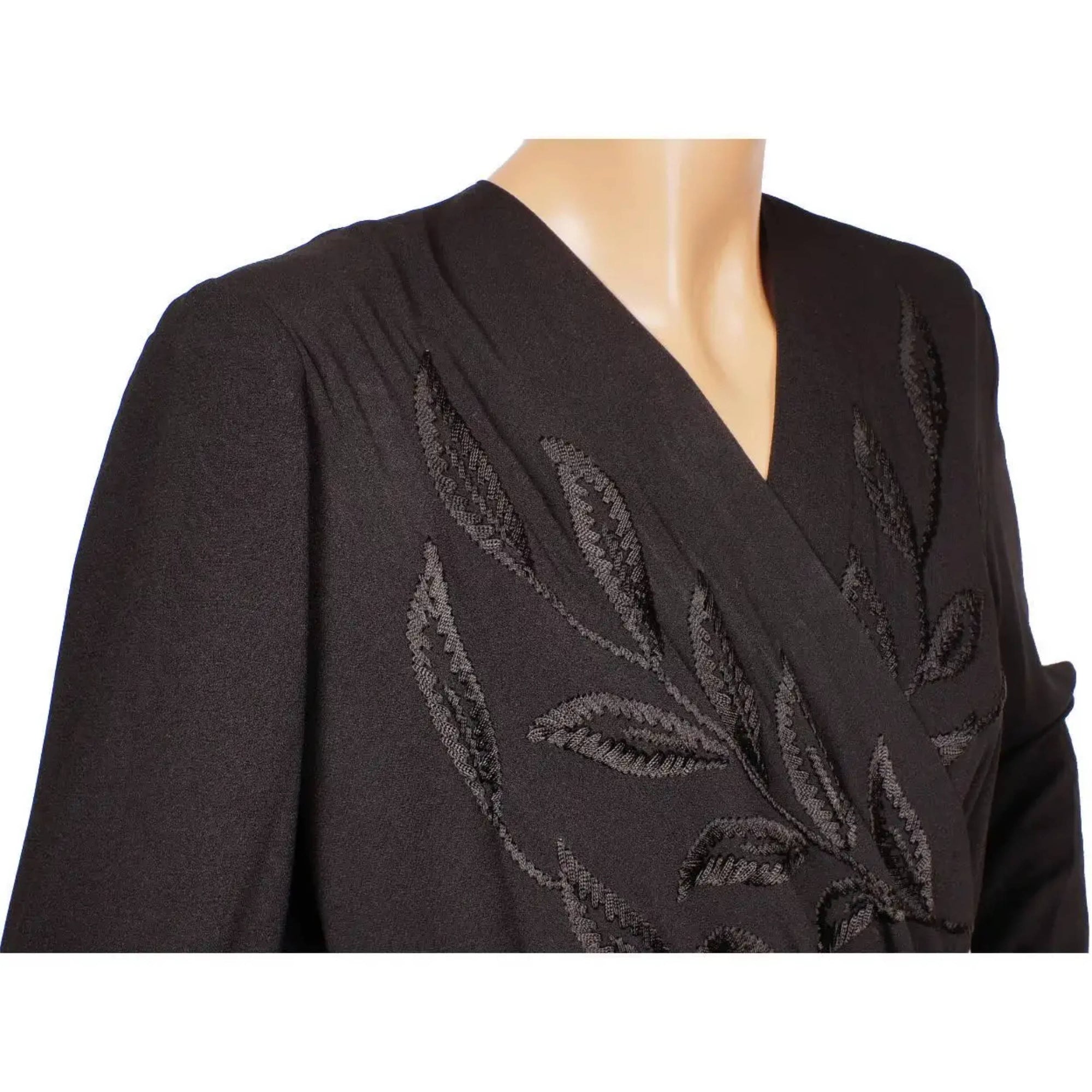 Vintage 1940s Dress Black Crepe w Embroidered Bodice Size L