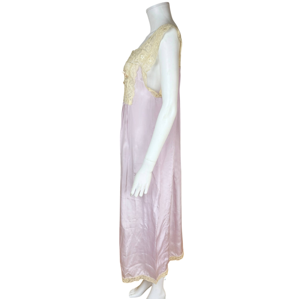 left side view of 1920s silk nightie