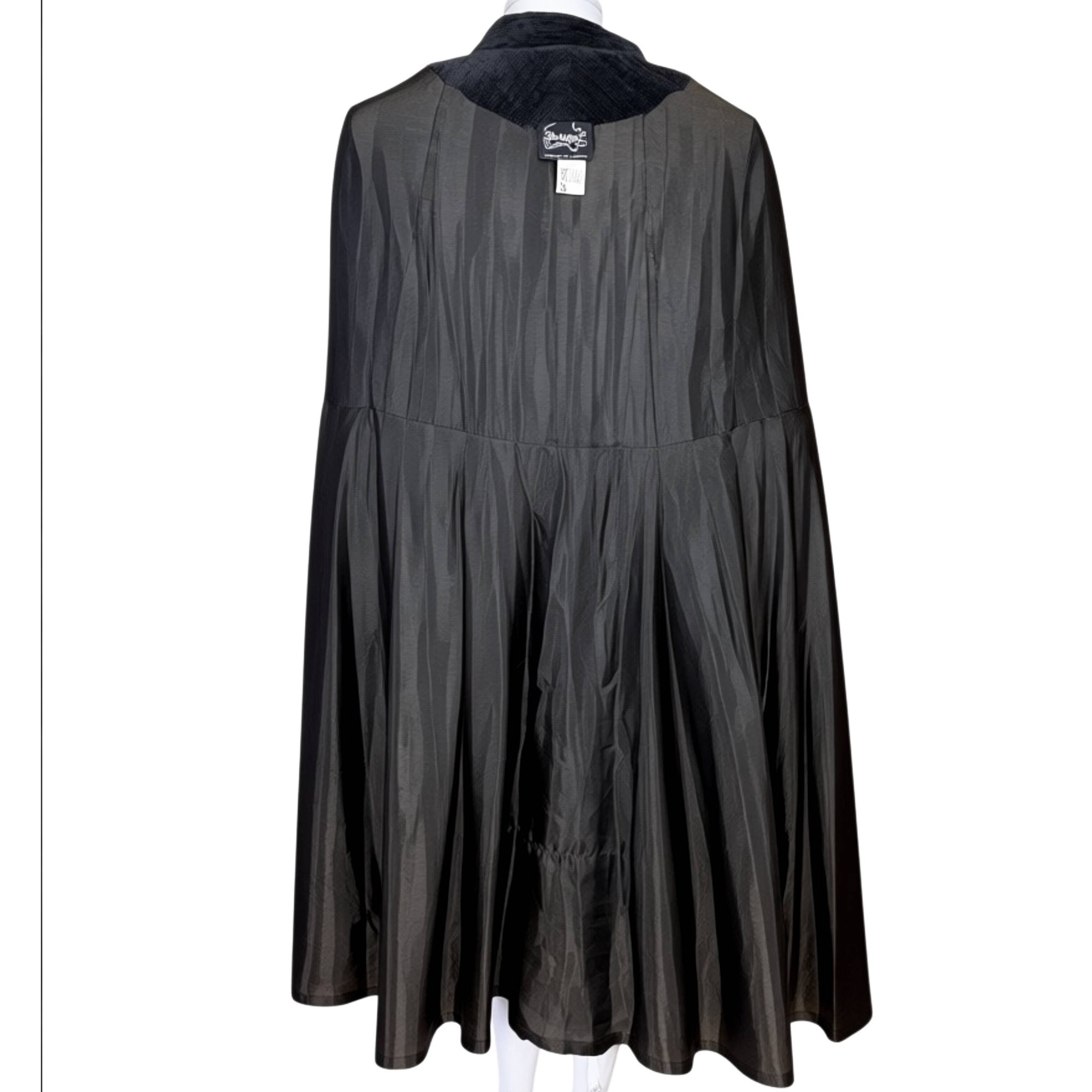 Lining on Aristos of London chenille coat dress