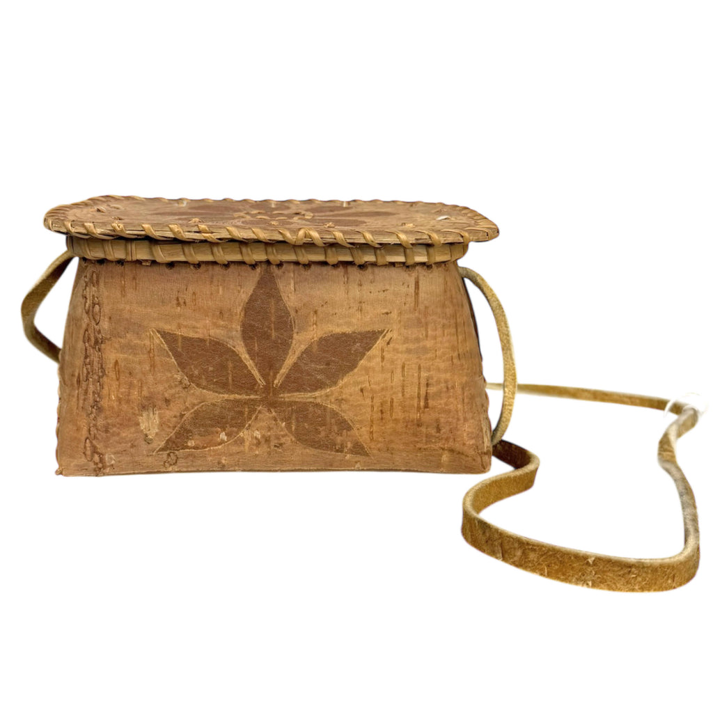 Vintage Atikamekw Birch Bark Rogan Box Indigenous Lidded Container Manawan, Quebec