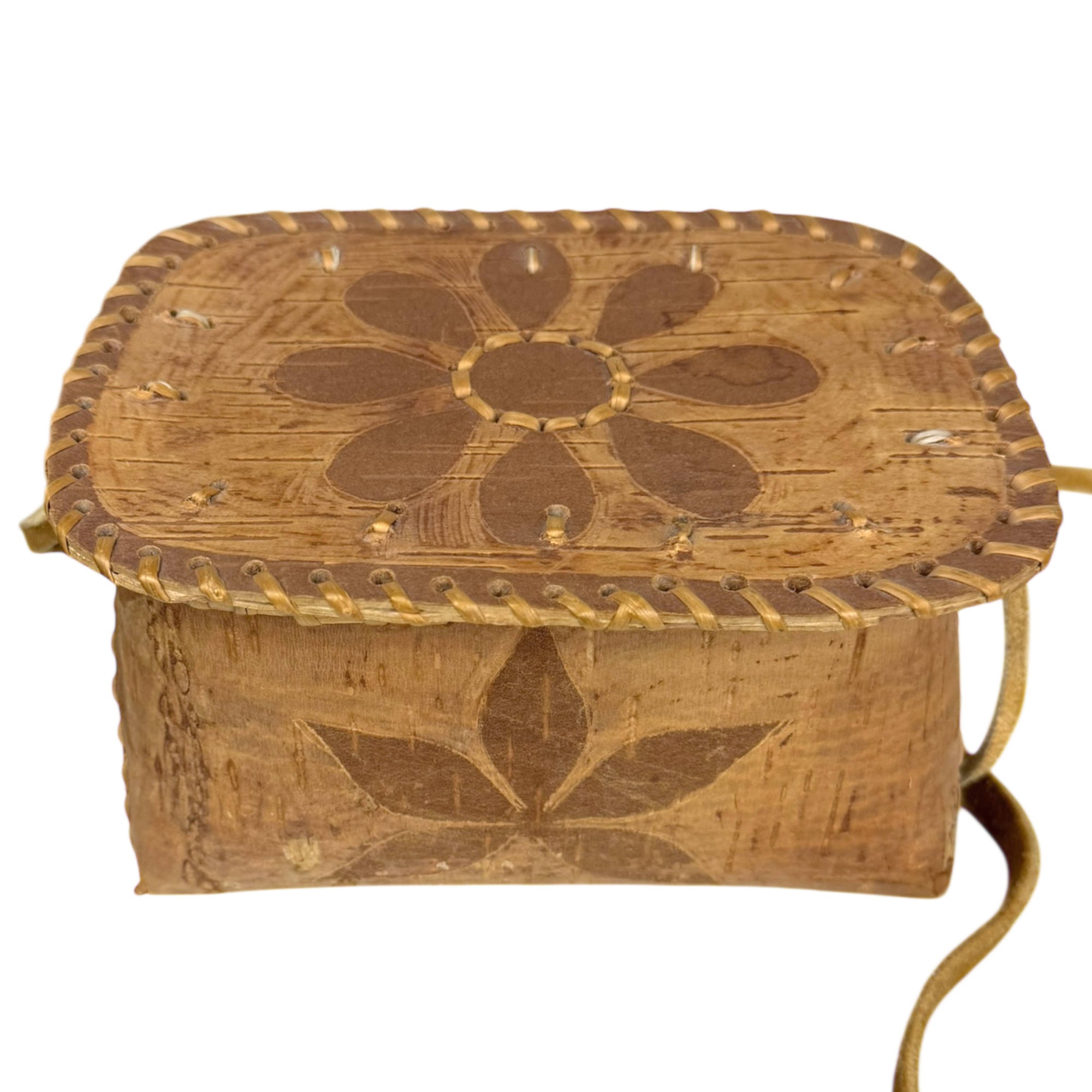 Vintage Atikamekw Birch Bark Rogan Box Indigenous Lidded Container Manawan, Quebec