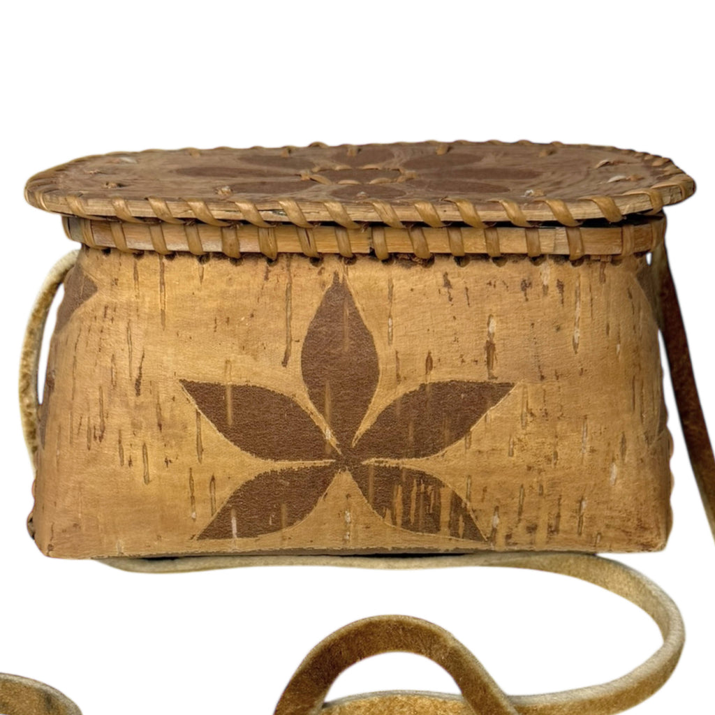 Vintage Atikamekw Birch Bark Rogan Box Indigenous Lidded Container Manawan, Quebec