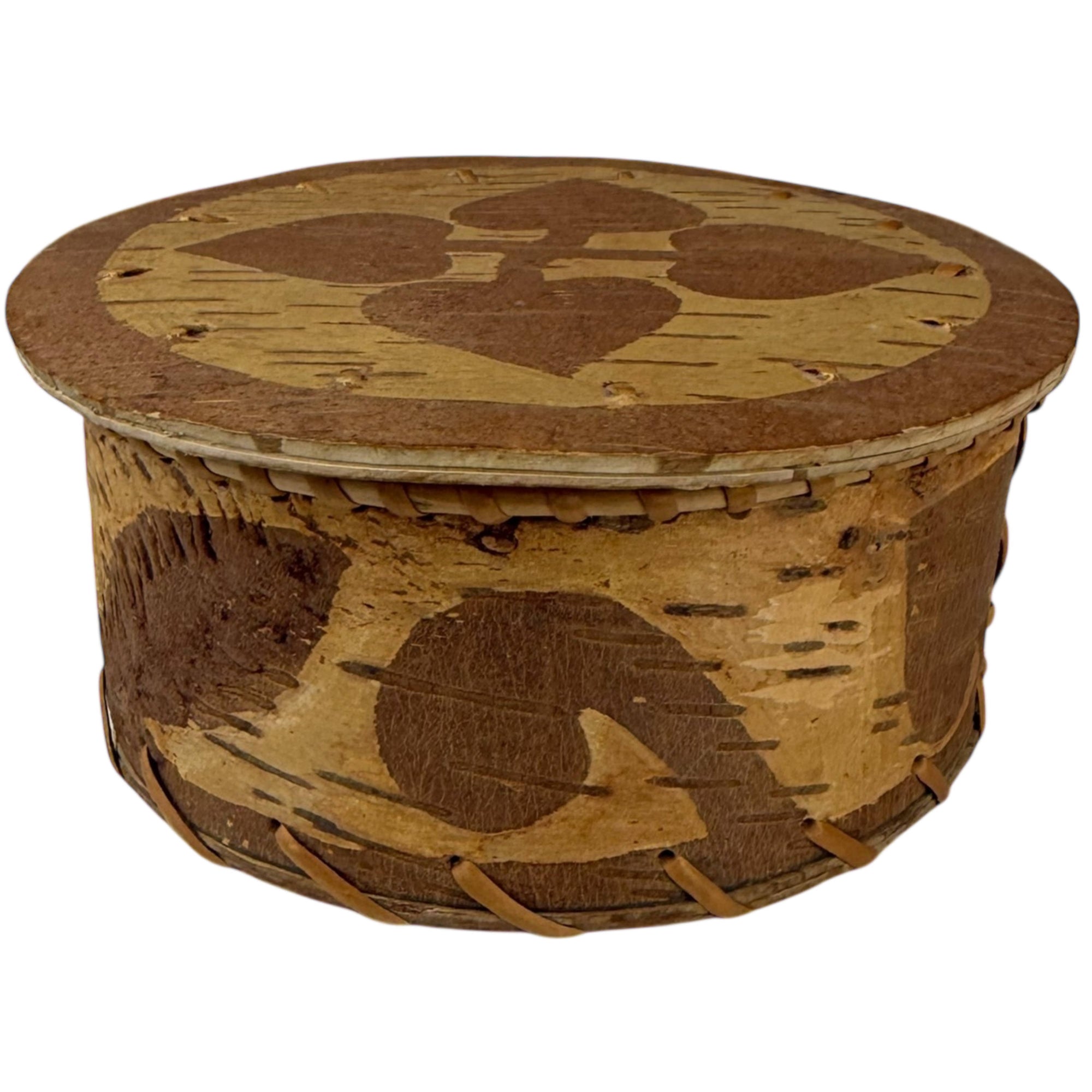 Vintage Attikamekw Birchbark Lidded Box with Cut Bark Motif, Woodland Indigenous Craft