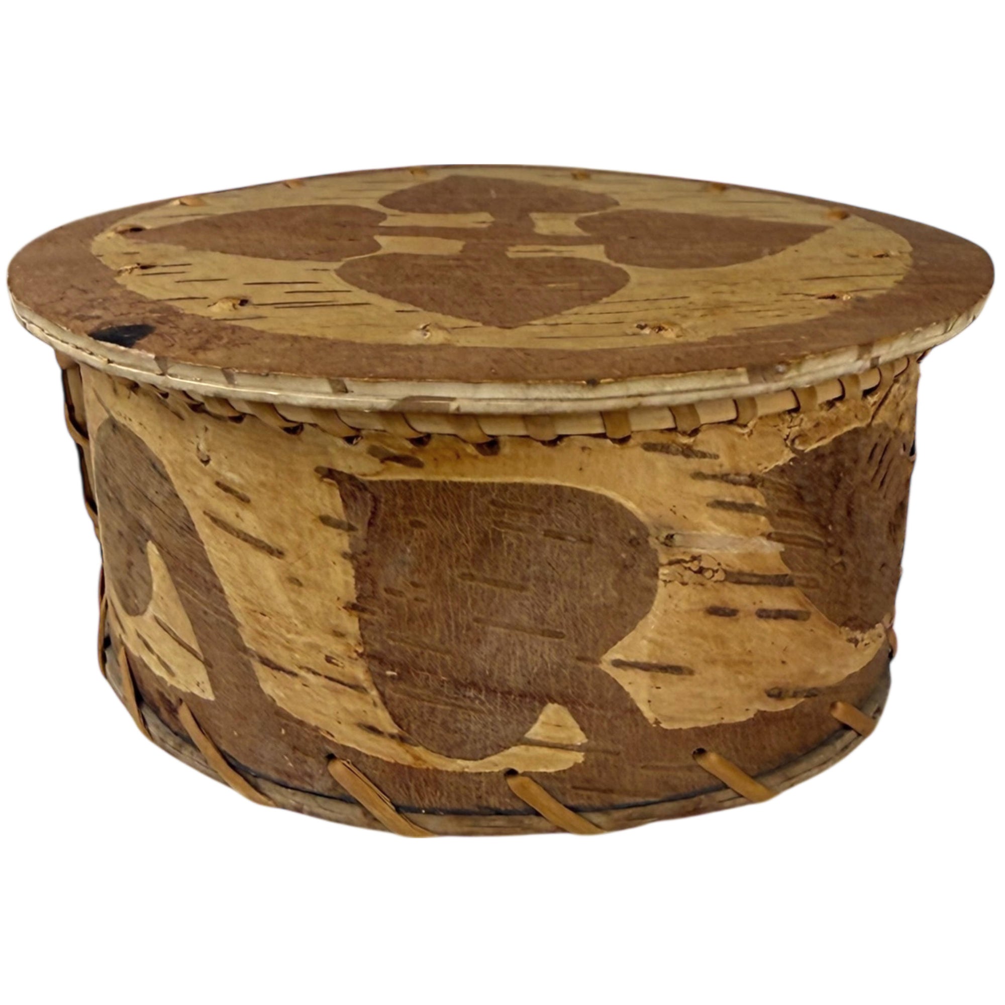Vintage Attikamekw Birchbark Lidded Box with Cut Bark Motif, Woodland Indigenous Craft