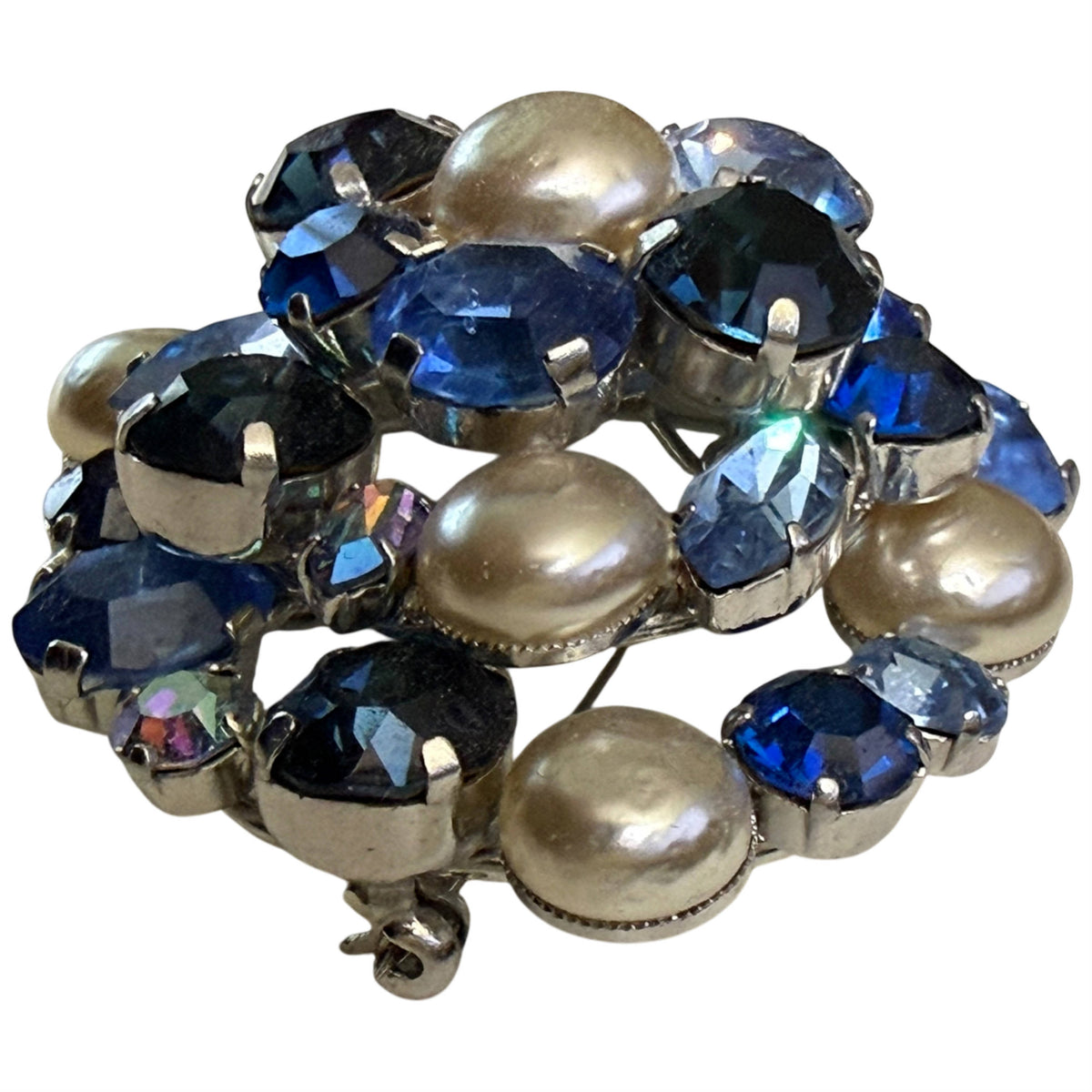 Side view of dimensional Austrian cupcake dome rhinestone brooch