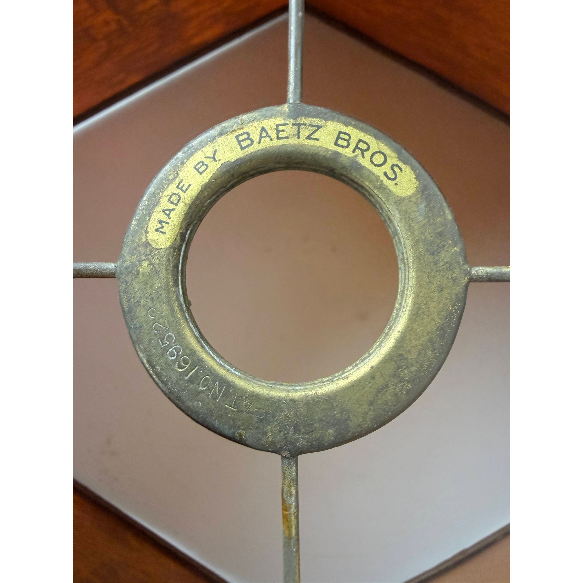 baetz bros lamp shade holder