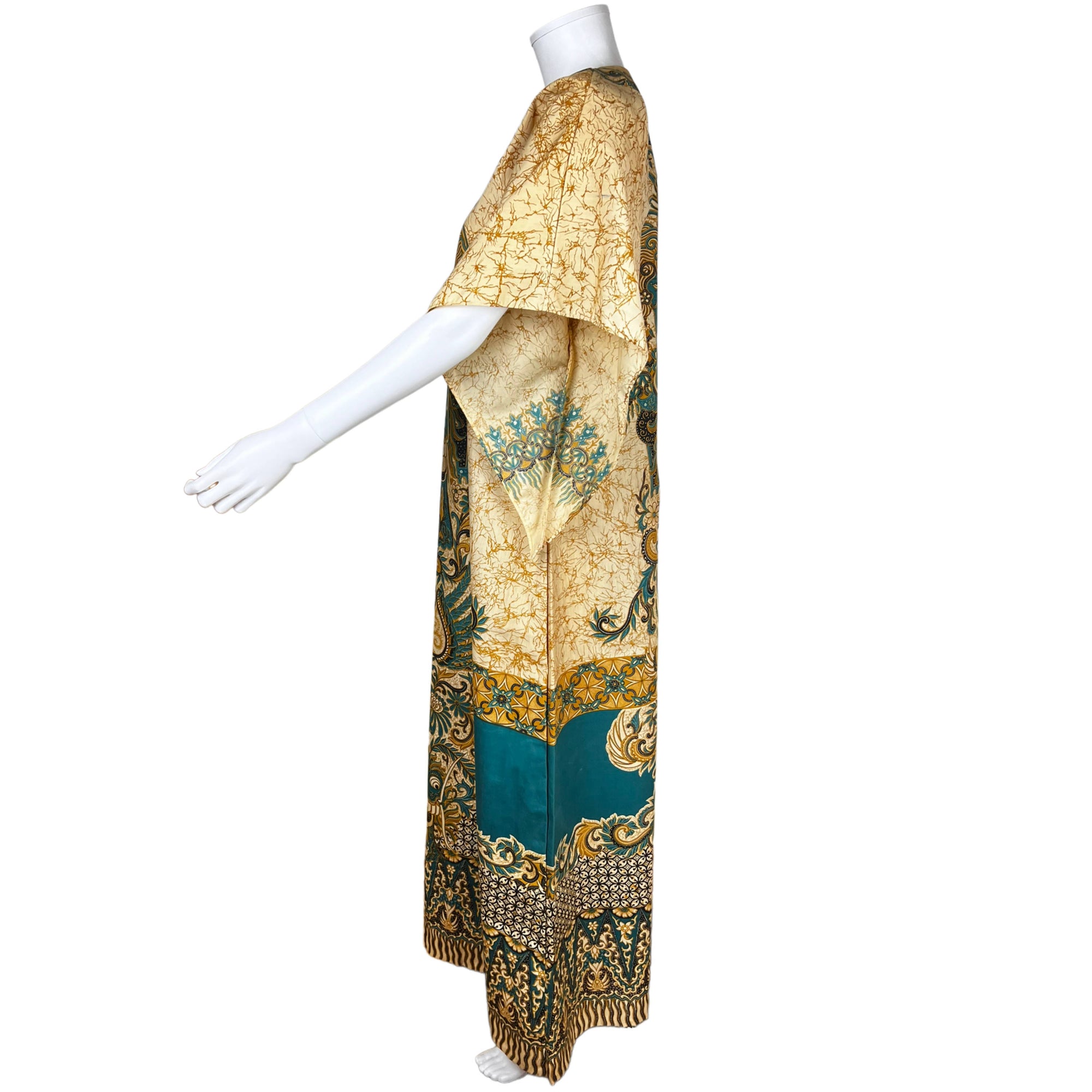Vintage 1970s Kaftan Batik Semar Indonesia Caftan Size L