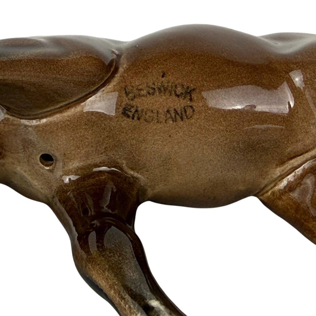 beswick backstamp on 946 grazing foal by beswick