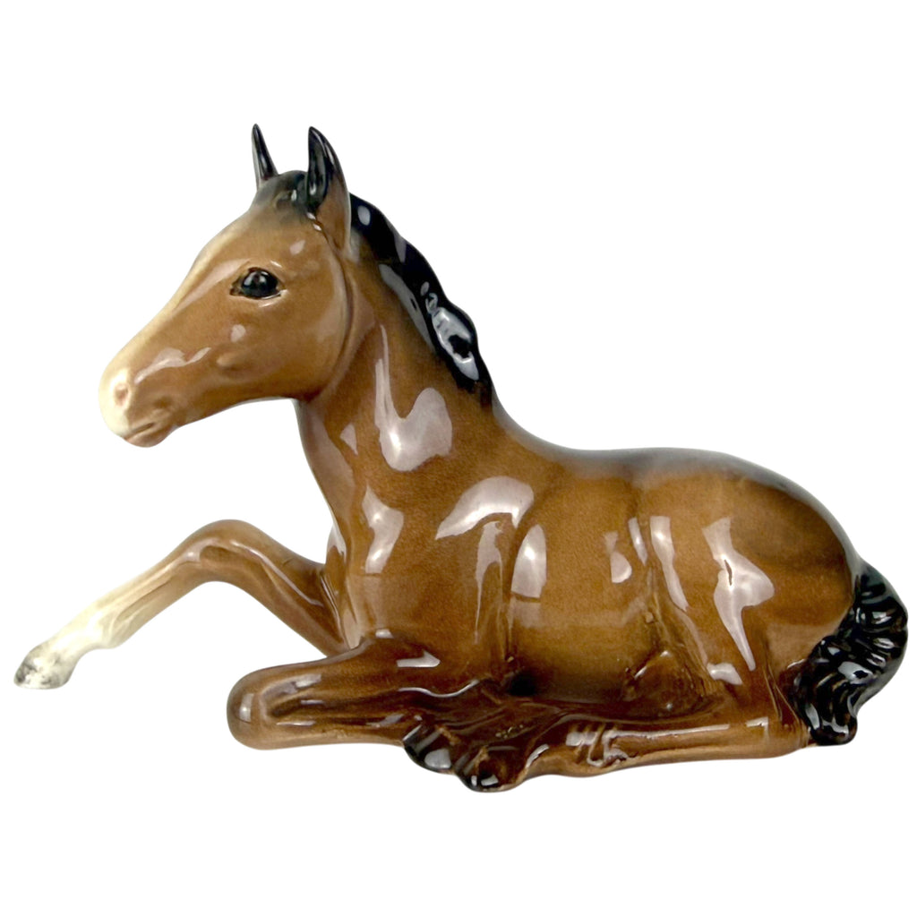 Vintage Beswick Foal Lying Down Horse Figurine Model 915 Gloss Bay Brown Arthur Gredington
