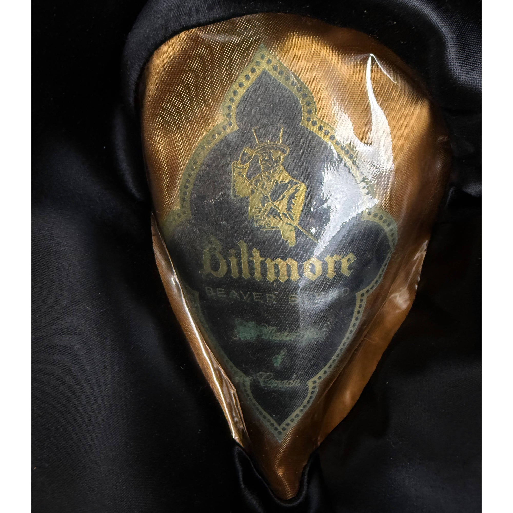 Biltmore Beaver Blend crest under plastic protector