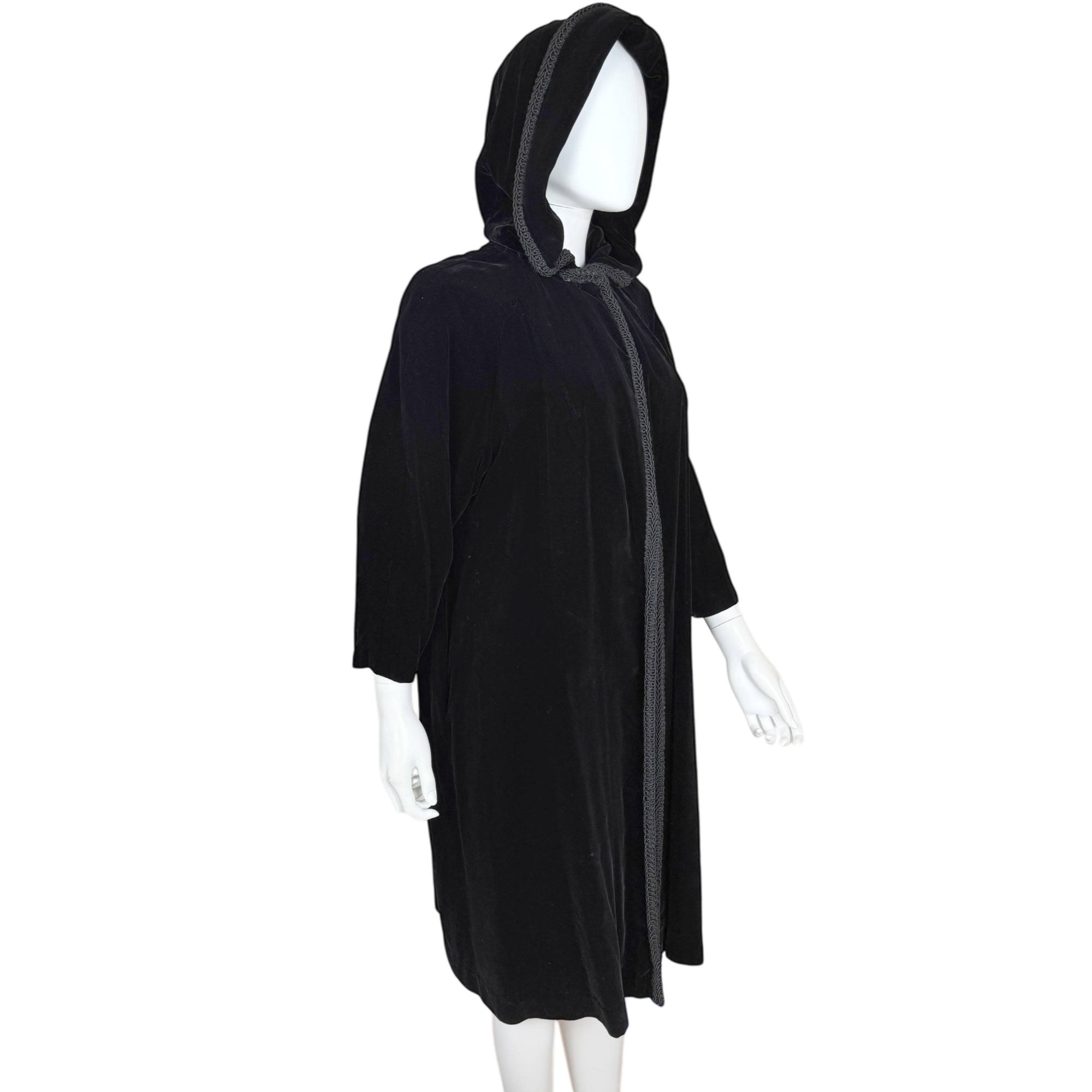 Vintage 1960s Black Velvet Hooded Coat – 3/4 Sleeves Fully Lined Size M