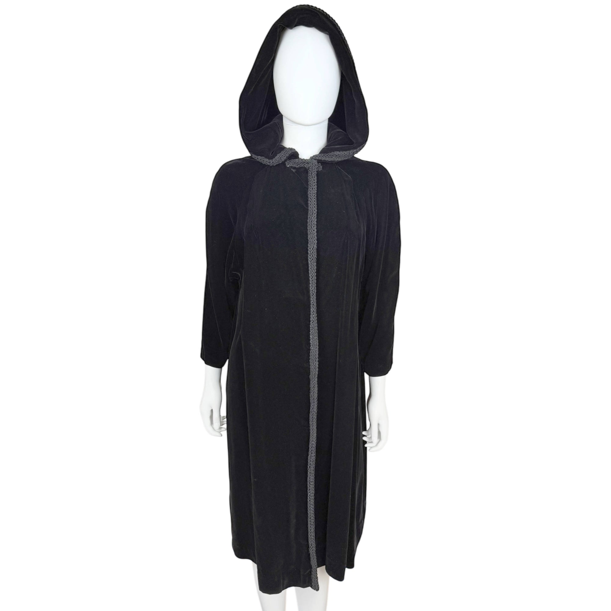 Vintage 1960s Black Velvet Hooded Coat – 3/4 Sleeves Fully Lined Size M