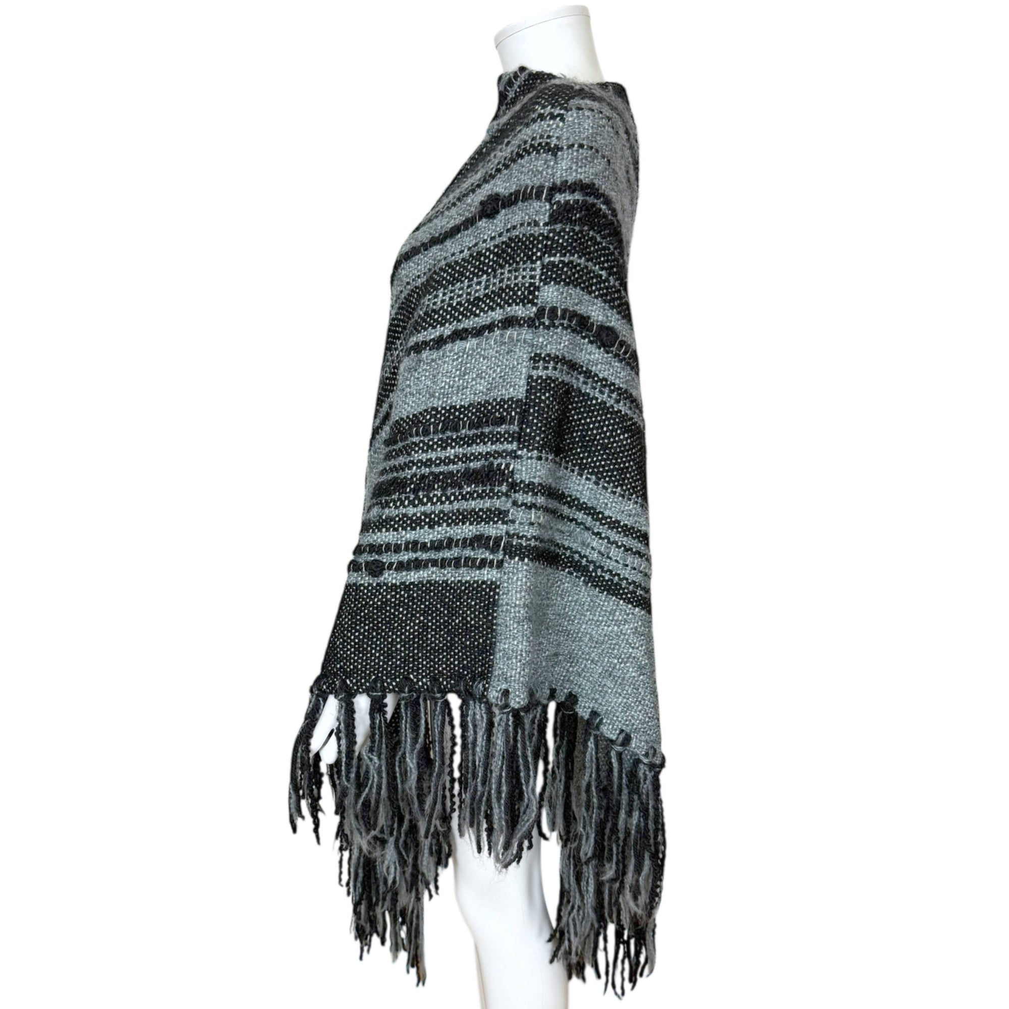 Vintage 1970s Poncho Hand Loomed Wool Cape Quebec Artisan M L