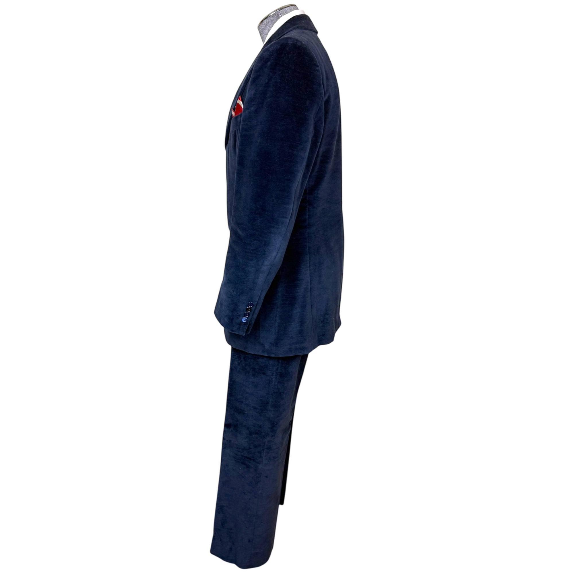 1970s blue velvet suit men side view