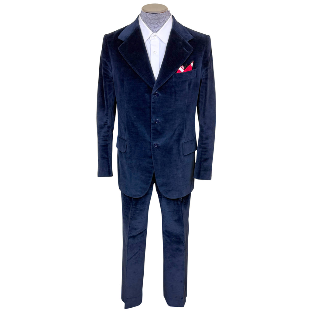 1970s blue velvet suit men front view