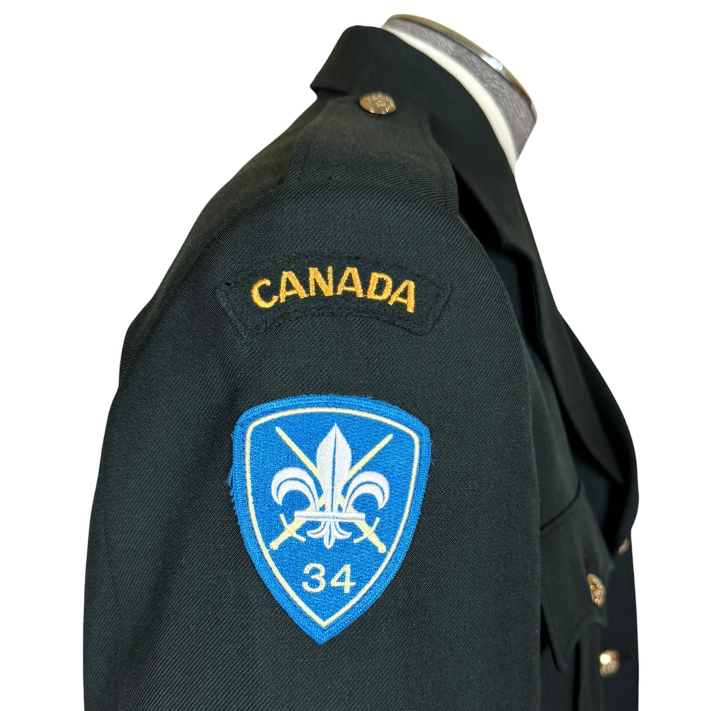 Canadian Armed Forces DEU Tunic RCA 34th Regiment Insignia L
