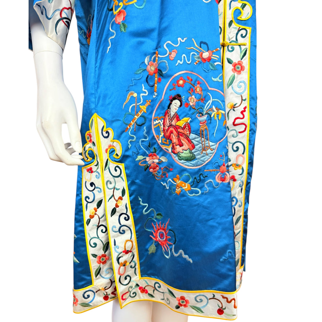 Vintage 1950s Chinese Embroidered Silk Robe Kimono Size M
