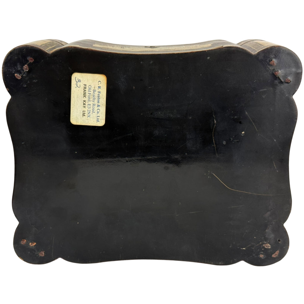 underside of tea caddy
