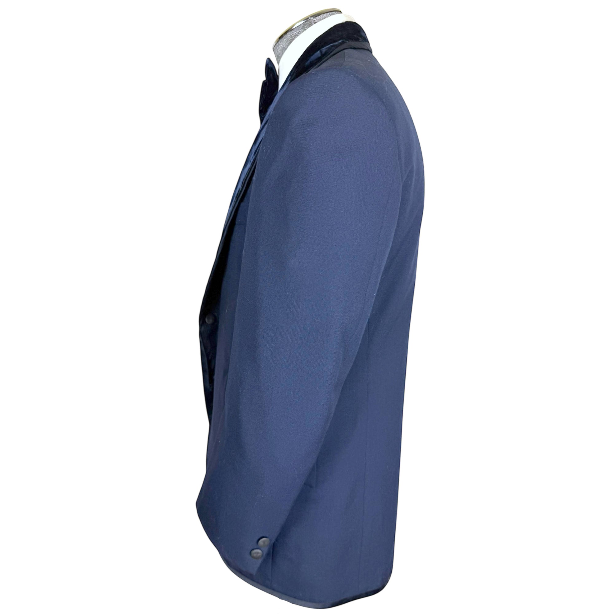 1974 Vintage Blue Tuxedo Jacket w Velvet Collar & Bowtie M L