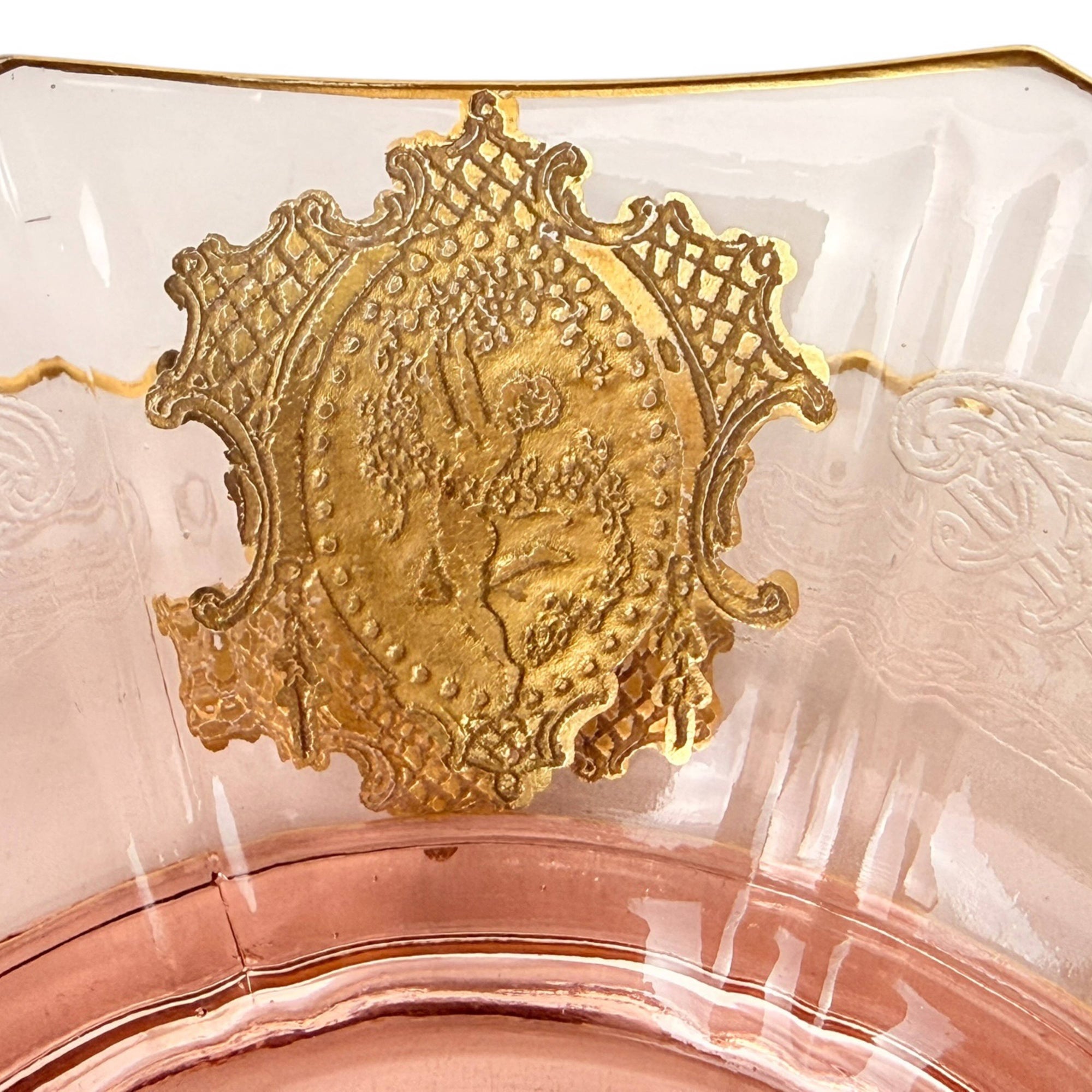 Gold encrusted Indiana Dancer etch