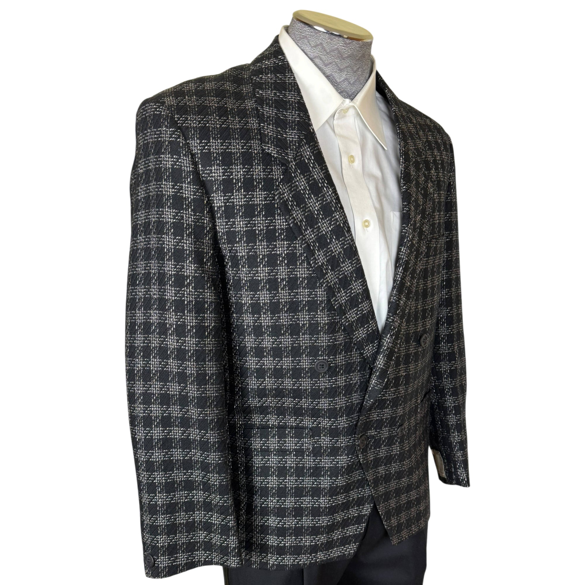 Déjà-Vu 1980s New Wave sport coat showing asymmetrical front and wide lapels