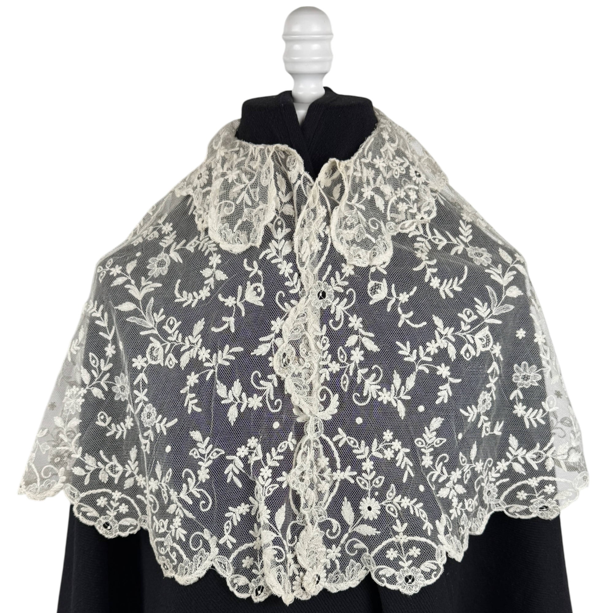 Edwardian Tambour Embroidered Net Lace Capelet Bertha Collar c.1905–1910