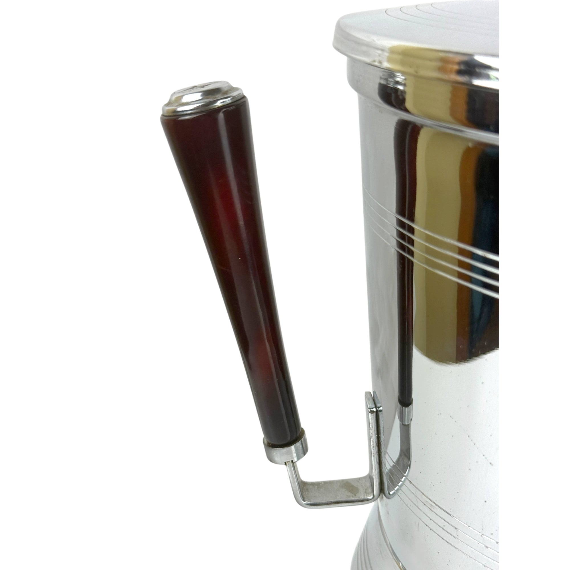 Close-up of cherry red Bakelite handle on Glo-Hill ice bucket