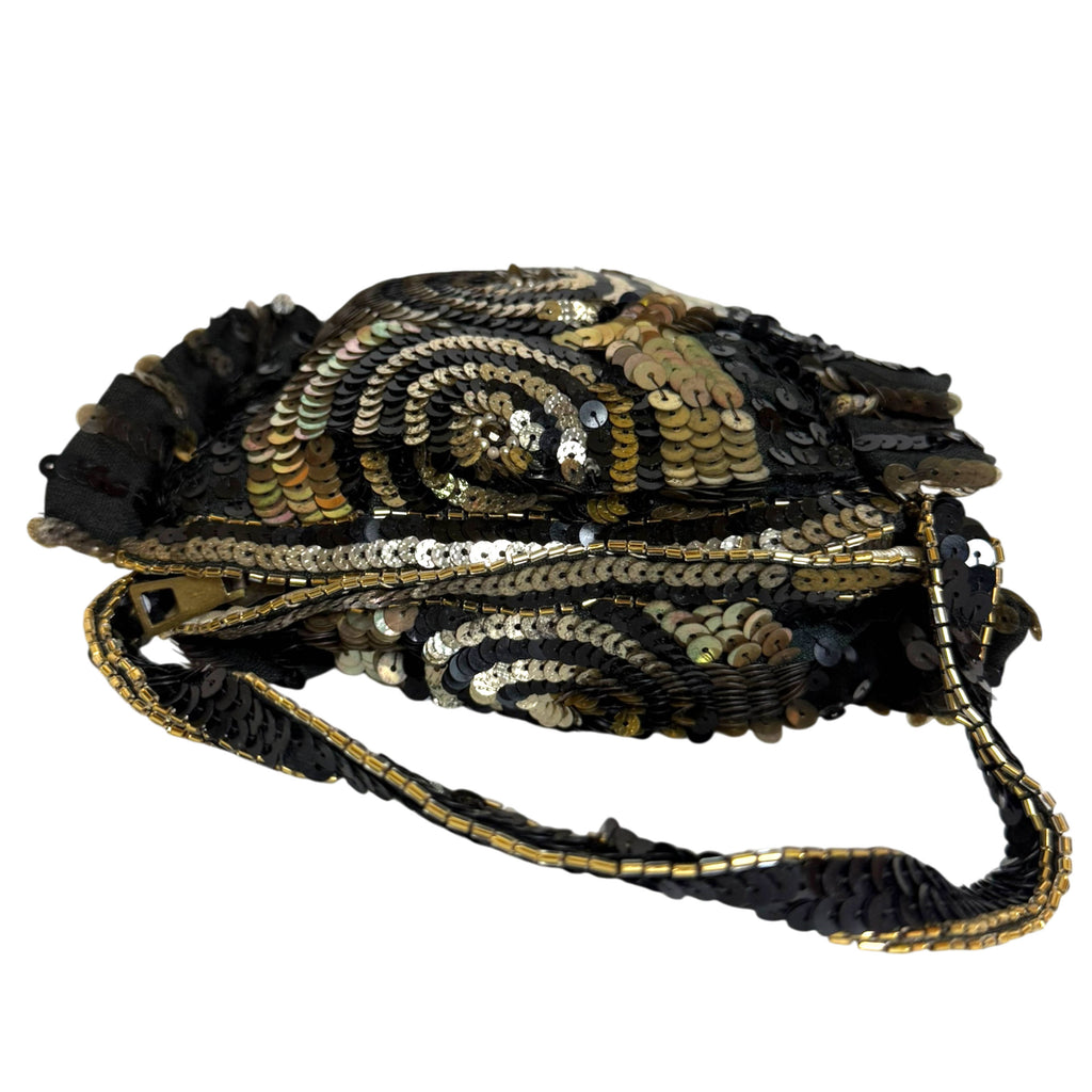 Metal zipper and beaded upper edge of vintage Belgian evening purse