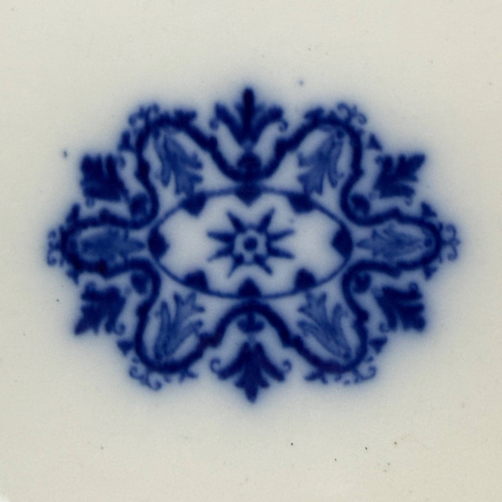centre motif grindley celtic pattern