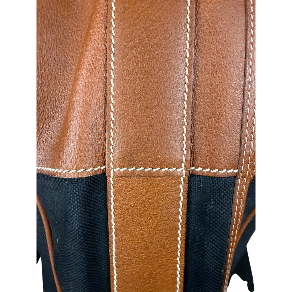 Vintage Gucci suitcase tan leather white contrast stitching detail