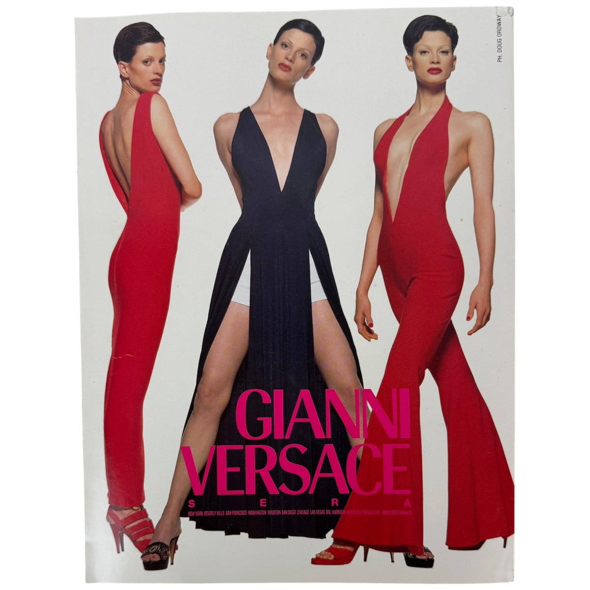 Harper's Bazaar January 1993 Gianni Versace vintage advertisement
