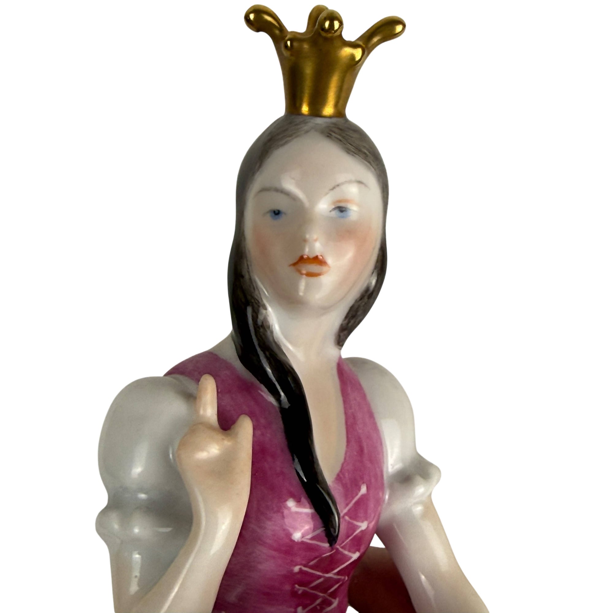 close up of herend snow white