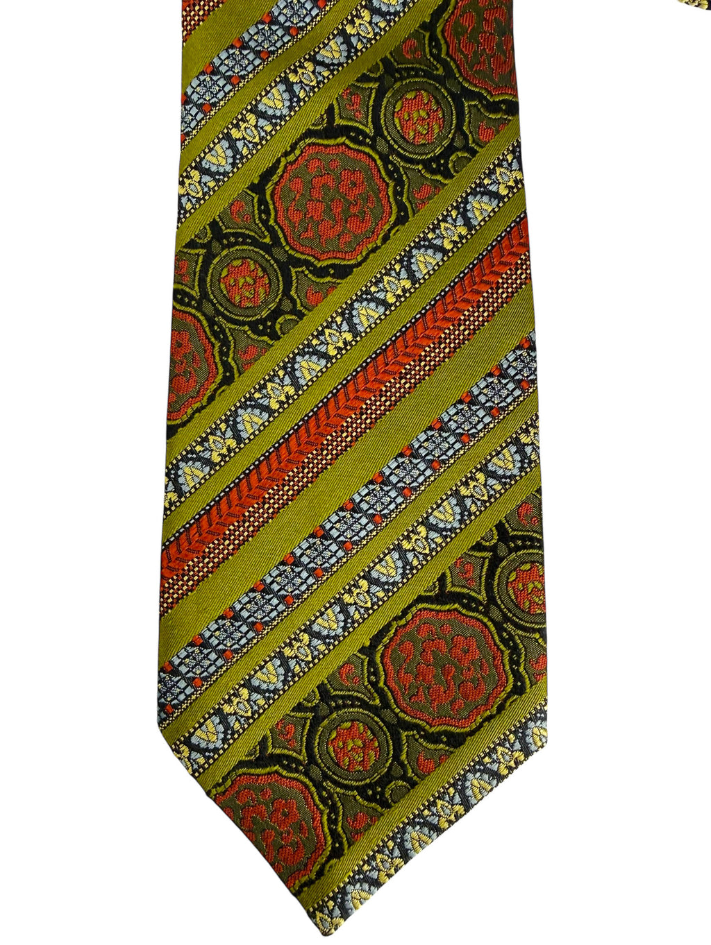 close up Vintage Brioni for Holt Renfrew Silk Necktie Made in Italy
