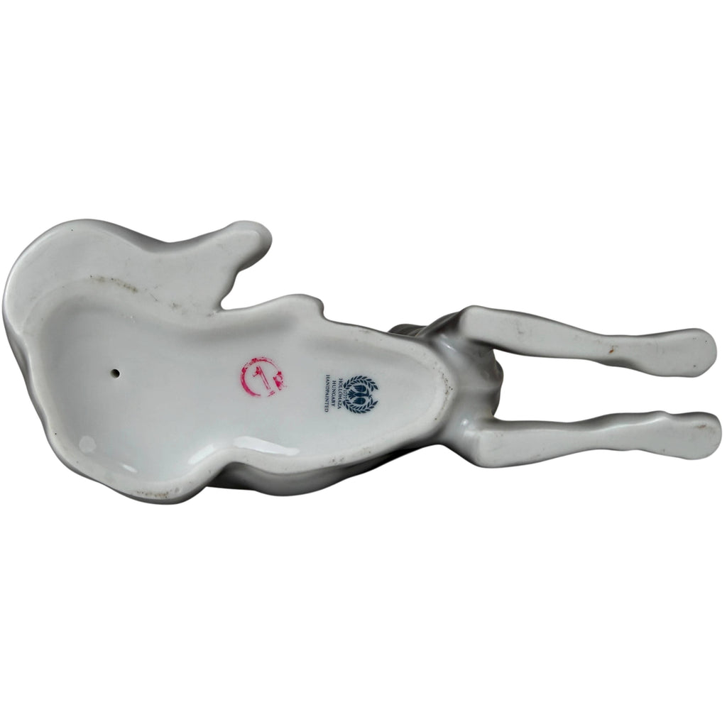 underside of Hollóháza German Shepherd Dog Figurine