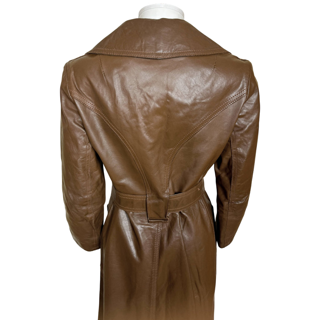 1970s Irving Posluns brown leather coat back panel and topstitching detail