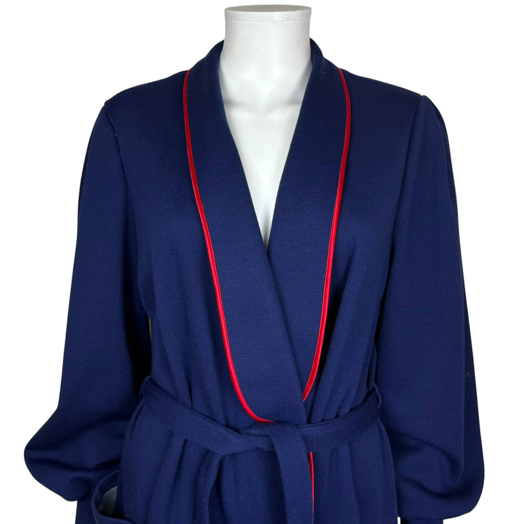 bodice view of vintage 1970s italian dressing gown