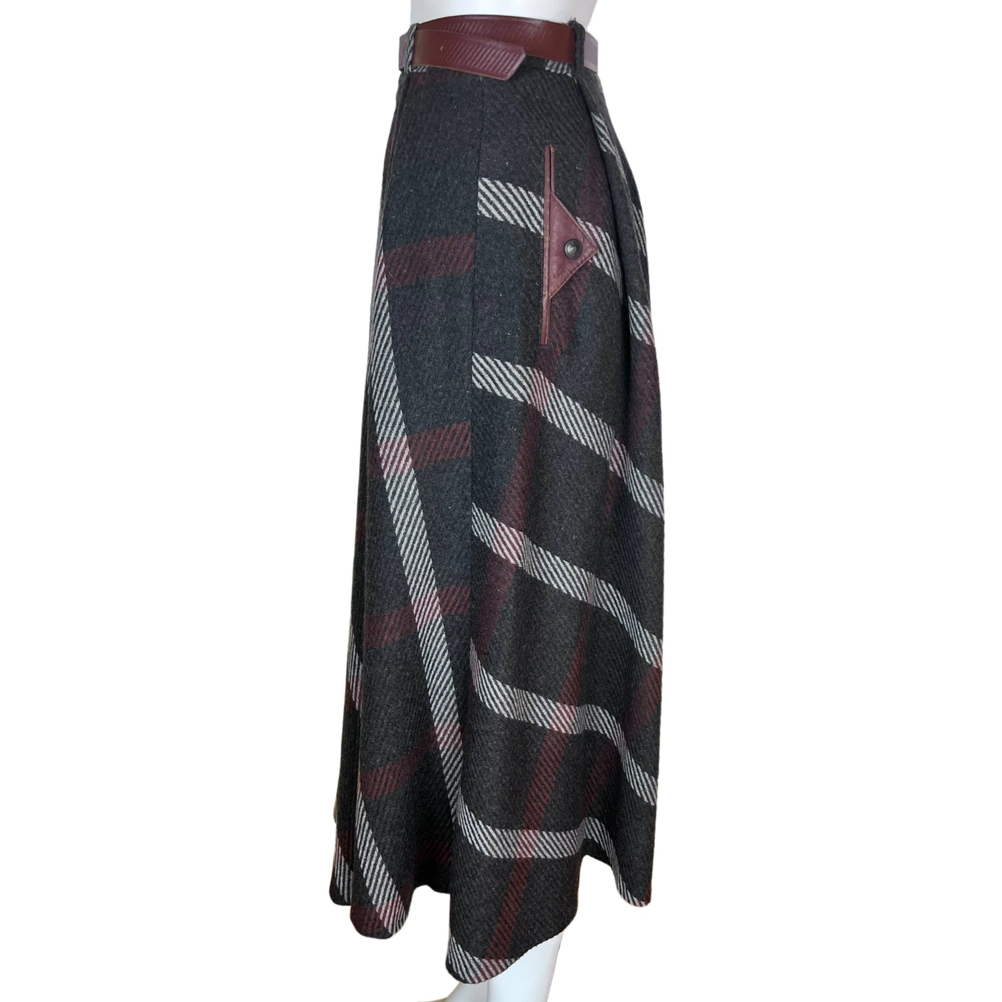 1970s Vintage Kestila Finland Skirt Striped Wool Blend Sz 10