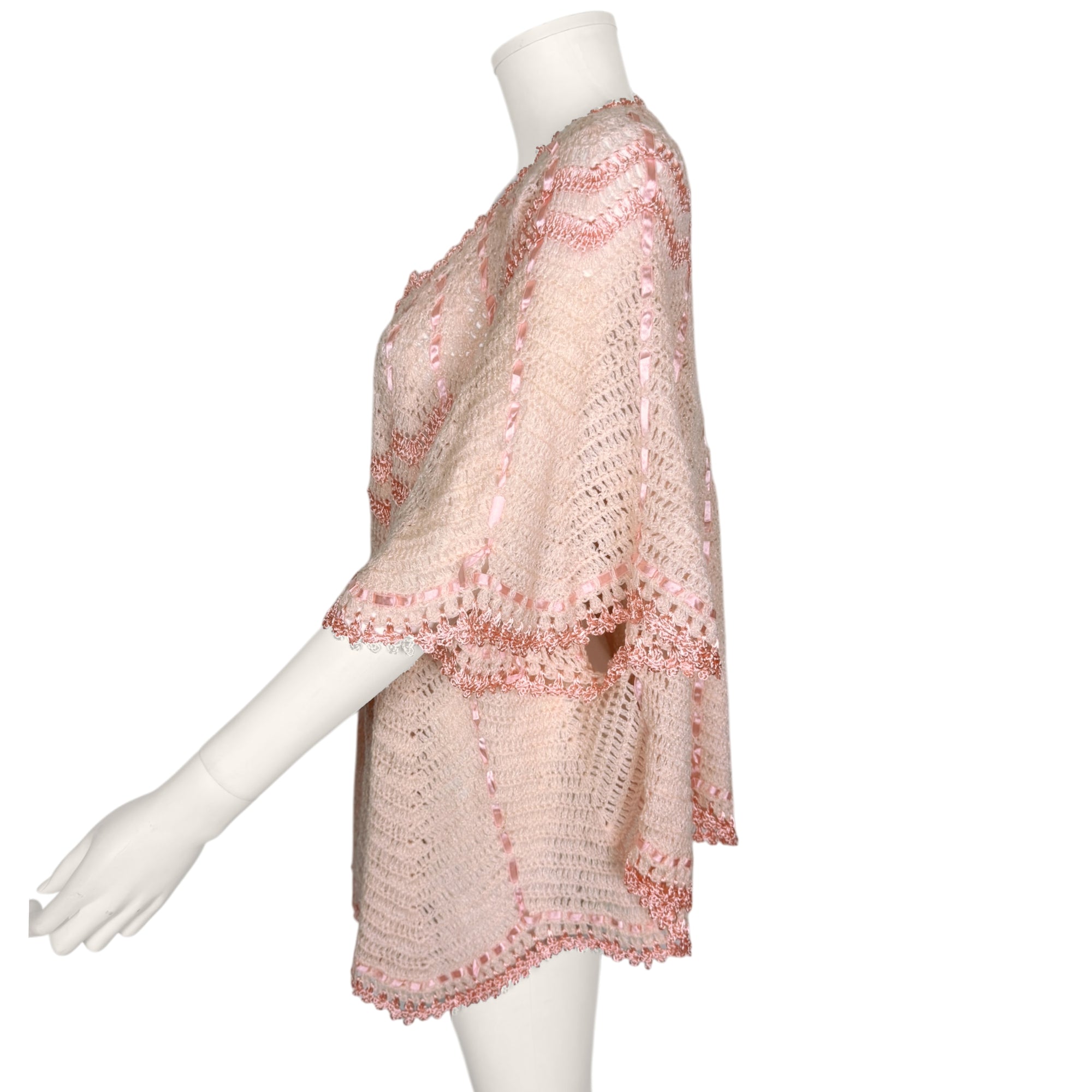 Vintage 1920s Bed Jacket Pink Knit with Satin Ribbon Trim Size L