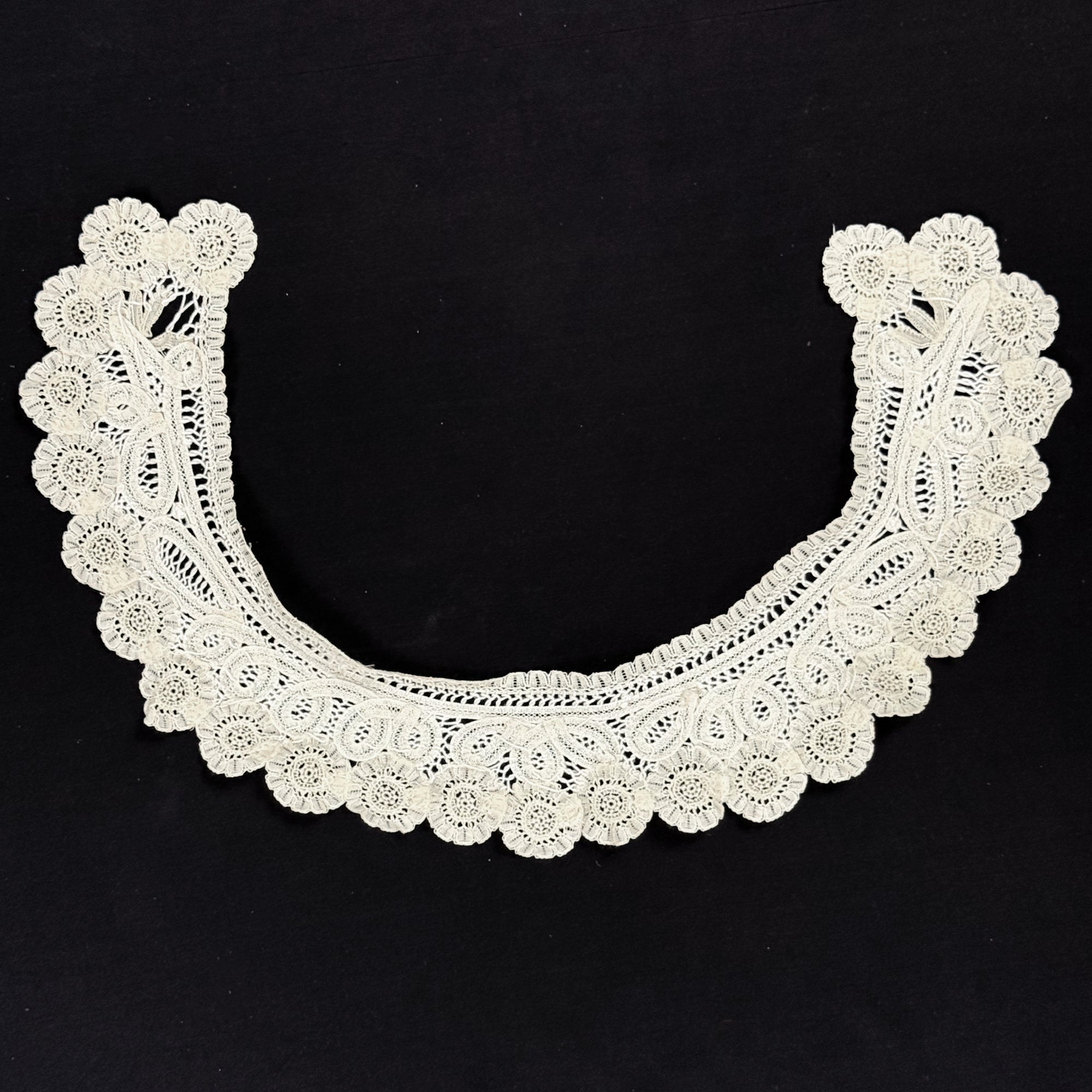 1910s lace collar