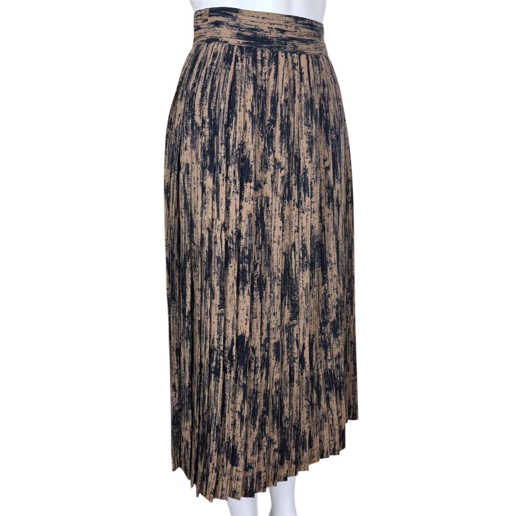 1980s Vintage Laurel Skirt by Escada Wool Blend Size 34