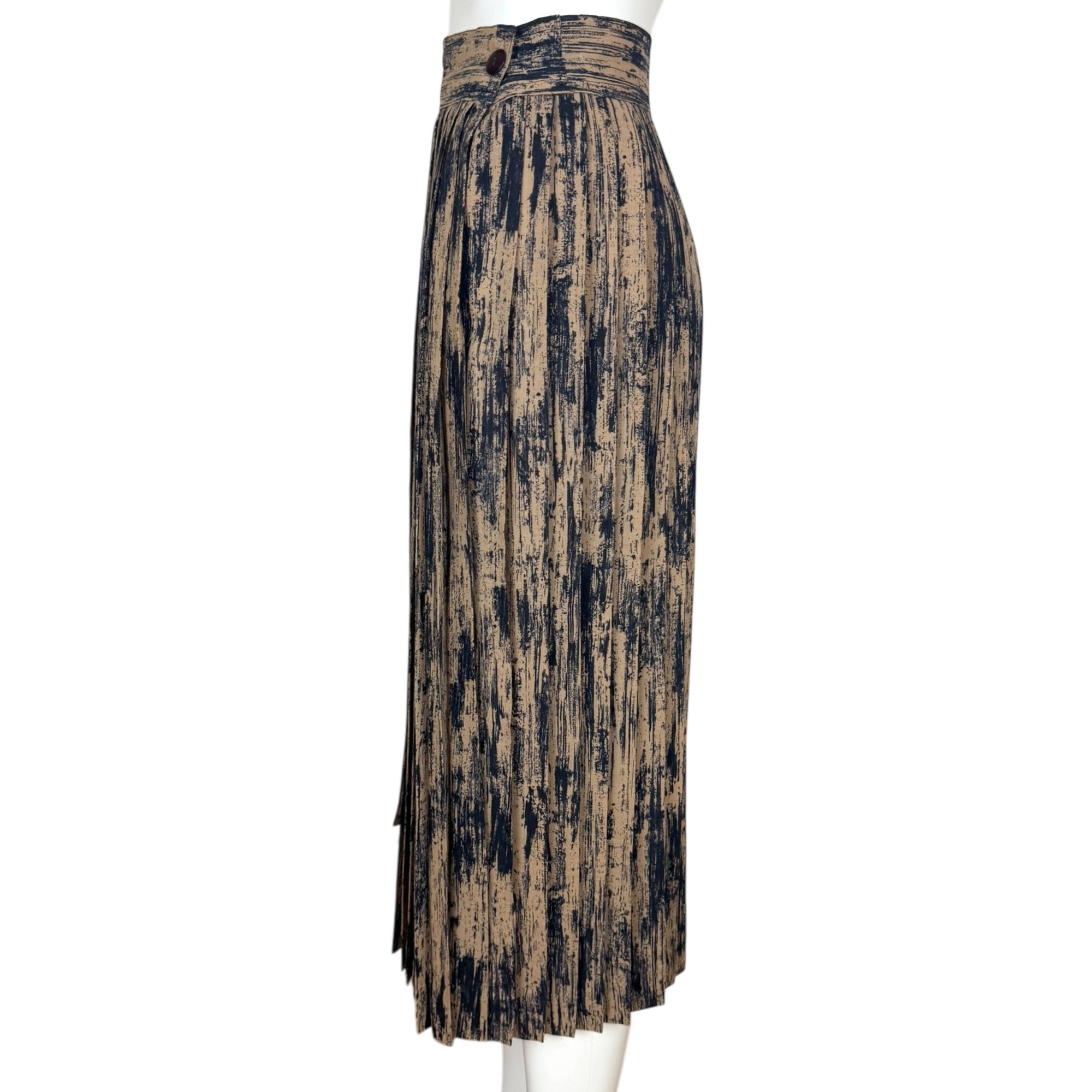 1980s Vintage Laurel Skirt by Escada Wool Blend Size 34