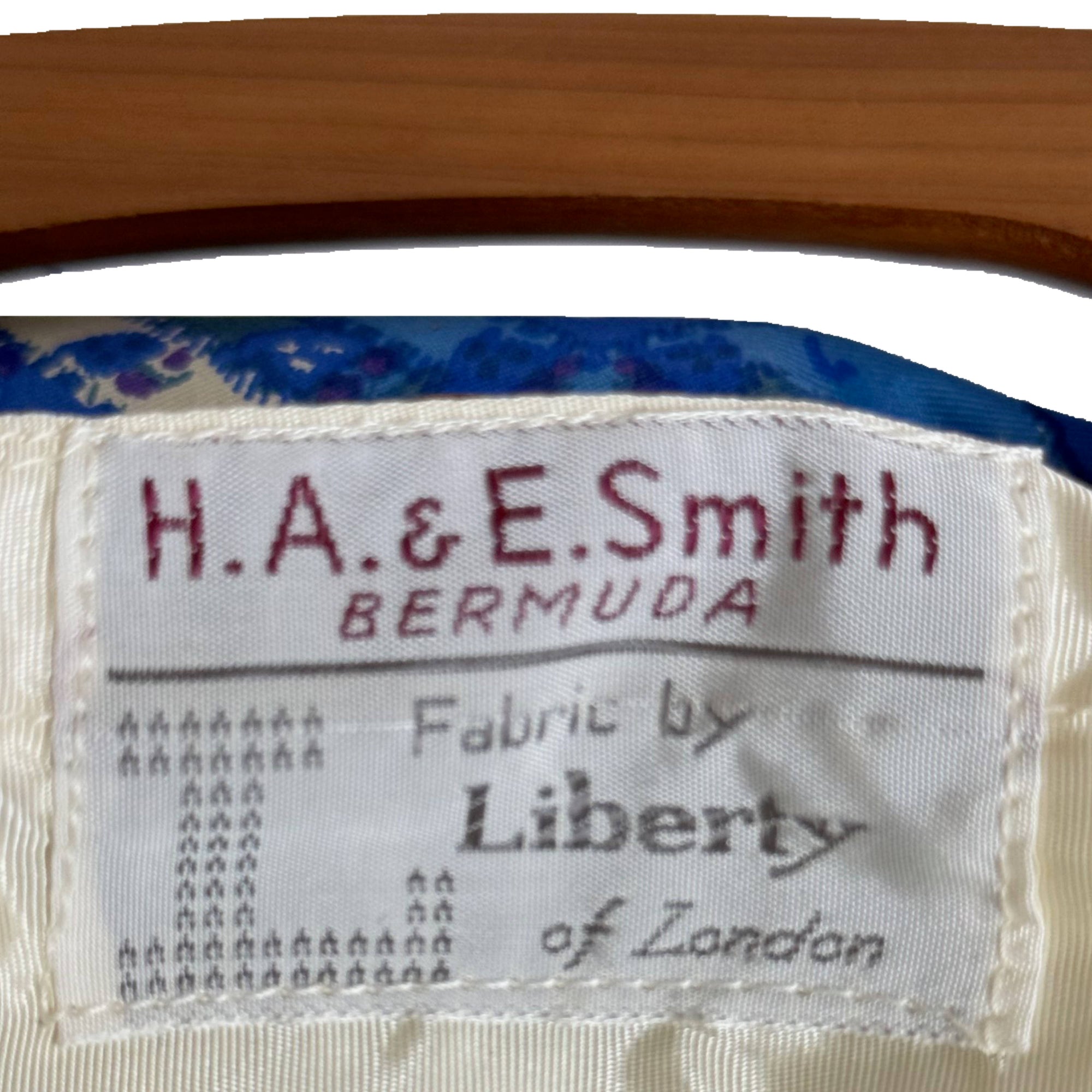 Vintage Liberty of London Silk Handbag – H.A.& E. Smith Bermuda Wooden Frame Purse